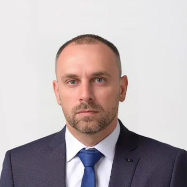 Операційний директор — Ігор Михальченко